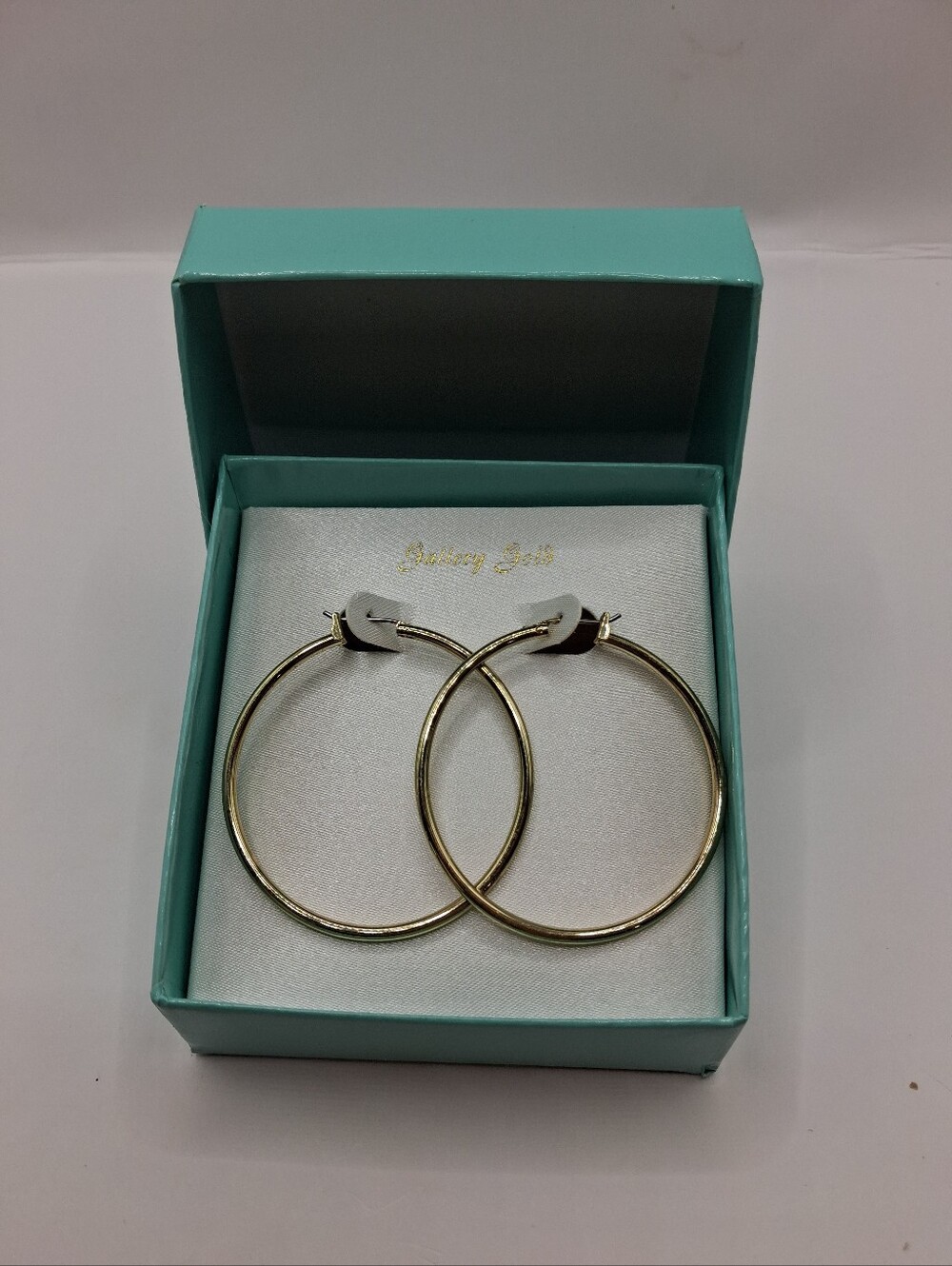 Vintage Sears Gold Tone Round Hoop Earrings, Metal Butterfly Closure, 1.5"